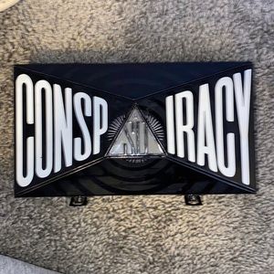 SOLD jeffree star x shane dawson conspiracy palette